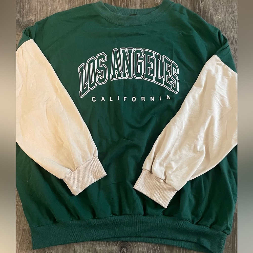 Drop shoulder oversized crewneck